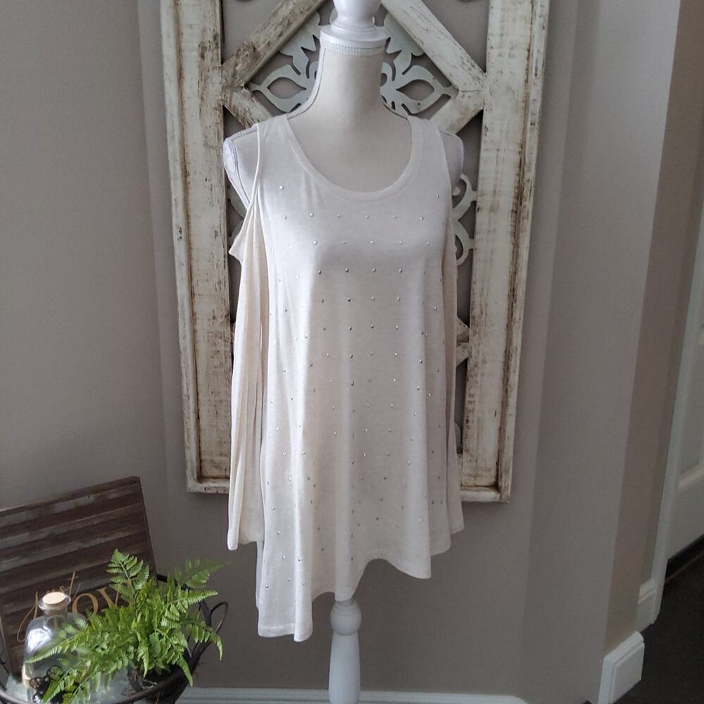 a.n.a. Women's Long Sleeve Asymmetric Cold Shoulder Rhinestone T-Shirt Tee